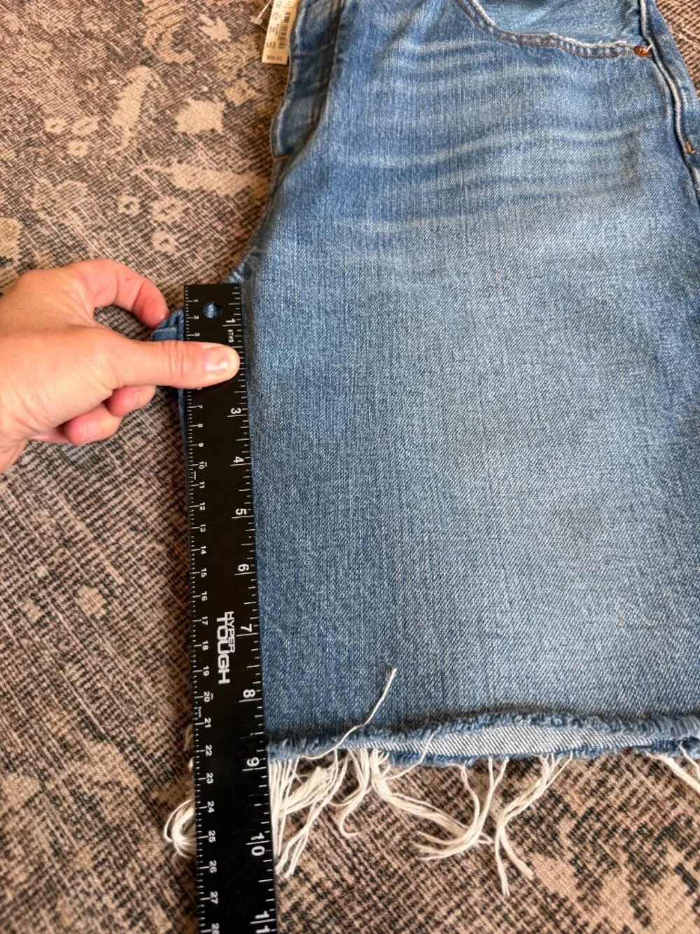 Madewell Long Denim Shorts in Pedersen Wash • size 27 • NWT• Pedersen Wash